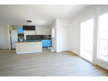 Apartment 4 Bedrooms in Calldetenes