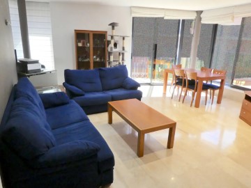 Apartment 3 Bedrooms in Zona Nord