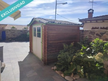 House 4 Bedrooms in Puente del Congosto