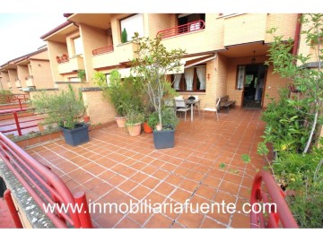 House 4 Bedrooms in Villanueva de Mena