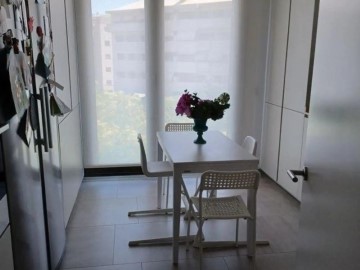 Apartment 3 Bedrooms in Nervión