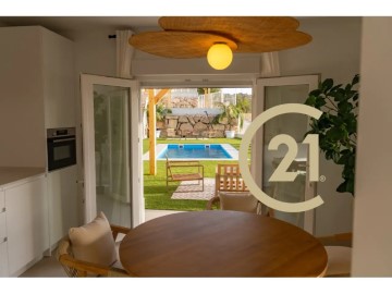 House 3 Bedrooms in Viñuela