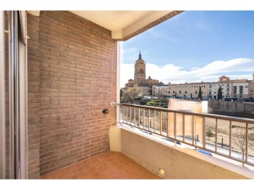 Apartment 4 Bedrooms in Estación de Guadix