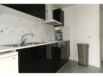 Apartment 3 Bedrooms in Centelles