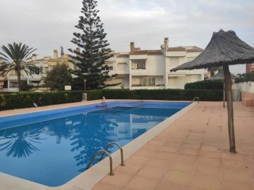 House 5 Bedrooms in El Perellonet