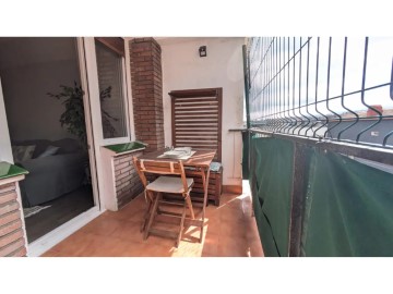 Apartment 3 Bedrooms in Las Arenas-Areeta