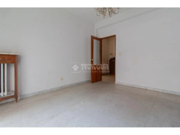 Apartment 4 Bedrooms in Palencia Centro