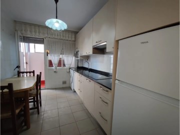 Apartamento 3 Quartos em Larrinbe