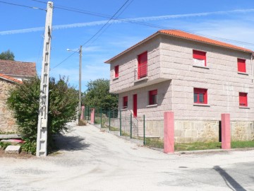 Maison 3 Chambres à Perdecanai (Santa María P.)
