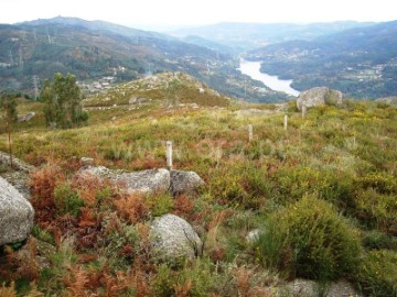 Terreno em Tabuaças