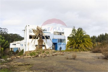 Armazém em Maceira