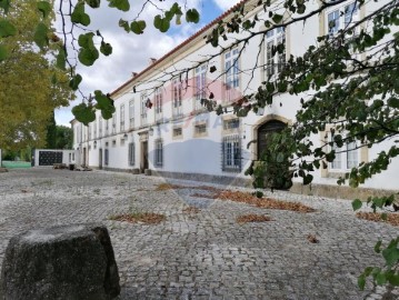 Quintas e casas rústicas em Além da Ribeira e Pedreira