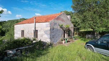 Quintas e casas rústicas em Linhares
