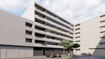 Apartment 3 Bedrooms in Braga (Maximinos, Sé e Cividade)