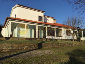 Quintas e casas rústicas 6 Quartos em Póvoa de Varzim, Beiriz e Argivai