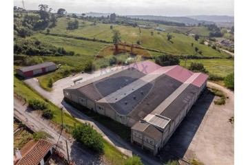 Industrial building / warehouse in Abrunheira, Verride e Vila Nova da Barca