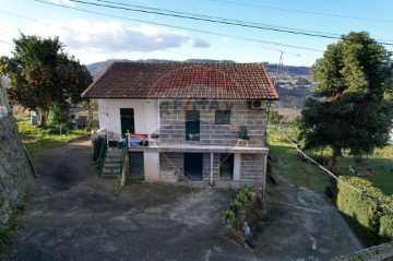 Moradia 2 Quartos em Vila Fria e Vizela (São Jorge)