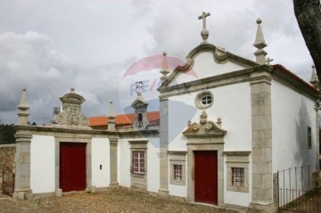 Quintas e casas rústicas 11 Quartos em Gondifelos, Cavalões e Outiz