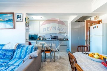 Apartamento 3 Quartos em Queluz e Belas