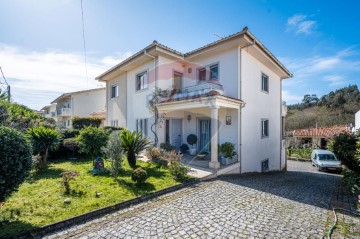 Maison 3 Chambres à Brito