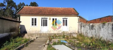 Maison 2 Chambres à São Miguel do Souto e Mosteirô