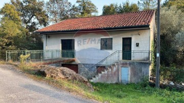 Moradia 3 Quartos em Fonte Arcada e Oliveira