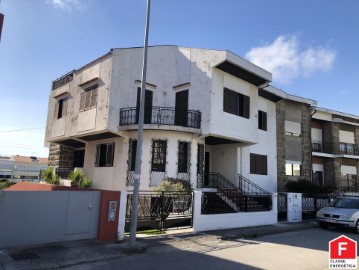 Maison 5 Chambres à Póvoa de Varzim, Beiriz e Argivai