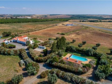 Quintas e casas rústicas 10 Quartos em Ferreira do Alentejo e Canhestros