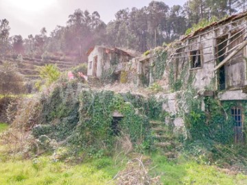 Quintas e casas rústicas em Freixo de Cima e de Baixo