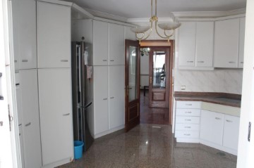 Appartement 4 Chambres à Espinho