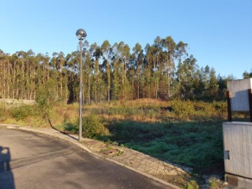 Terreno em Vilarinho das Cambas