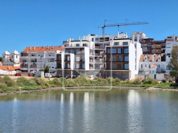 Apartment 3 Bedrooms in Barreiro e Lavradio