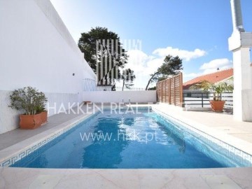 House 7 Bedrooms in Carcavelos e Parede