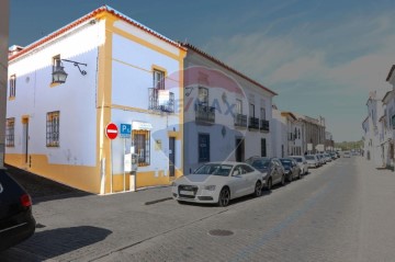 Moradia 6 Quartos em Évora (São Mamede, Sé, São Pedro e Santo Antão)