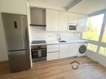 Apartamento  em Carcavelos e Parede