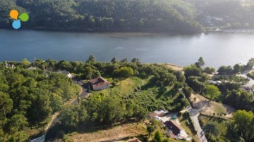 Terre à Gondomar (São Cosme), Valbom e Jovim