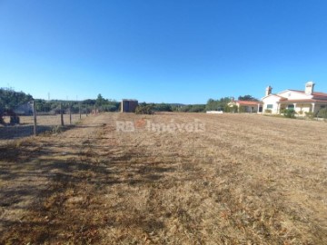 Terreno em São João Baptista e Santa Maria dos Olivais