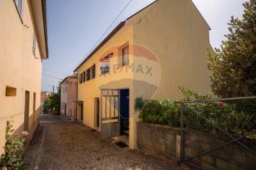 Moradia 5 Quartos em Vila Cova à Coelheira