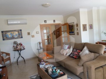 Apartamento 3 Quartos em Quelfes