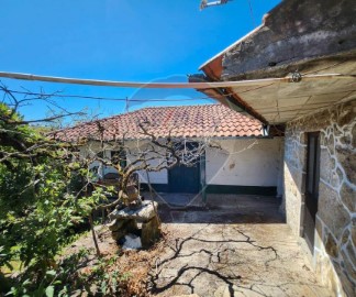 House 2 Bedrooms in Cambra e Carvalhal de Vermilhas