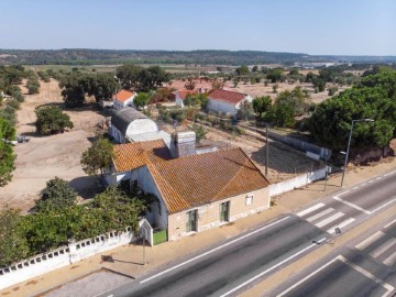 Country homes in Mora