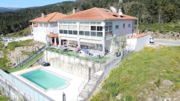 Maison 5 Chambres à São João da Serra