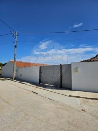 House 4 Bedrooms in São Martinho do Porto