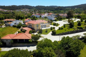 Quintas e casas rústicas 4 Quartos em Paço de Sousa