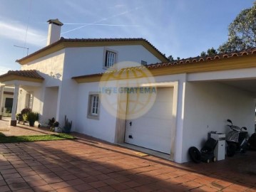 Casa o chalet 4 Habitaciones en Nadadouro