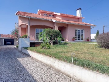 Maison 5 Chambres à Esgueira