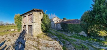 Quintas e casas rústicas em Pinheiro