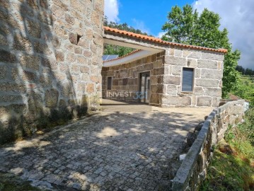 Quintas e casas rústicas 3 Quartos em Vila Boa de Quires e Maureles