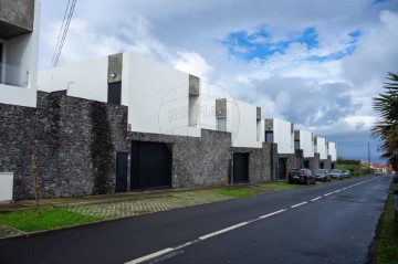 Maison 3 Chambres à Fenais da Luz