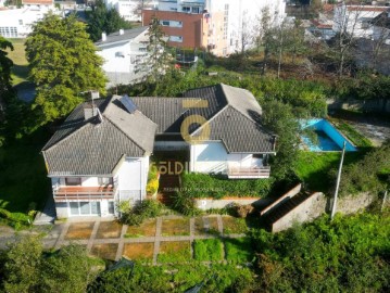 Casa o chalet 5 Habitaciones en Sobrado e Bairros